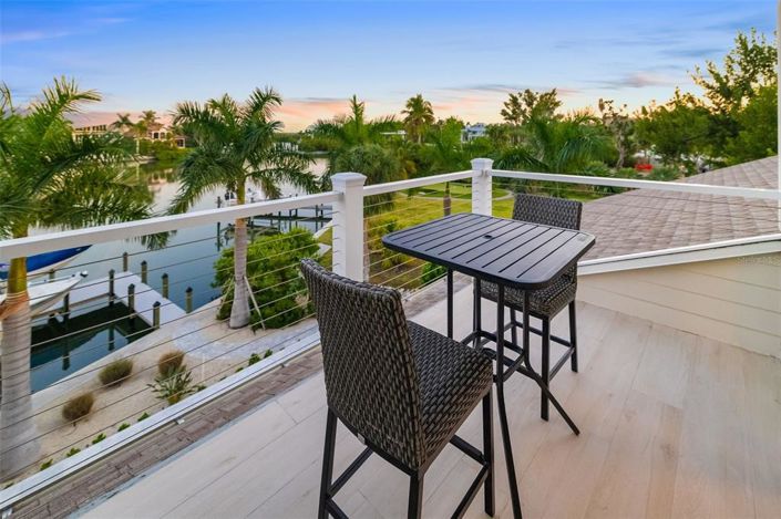 Image No.35-5 Bed Property for sale