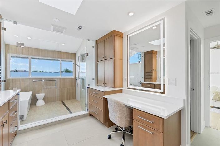 Image No.39-5 Bed Property for sale