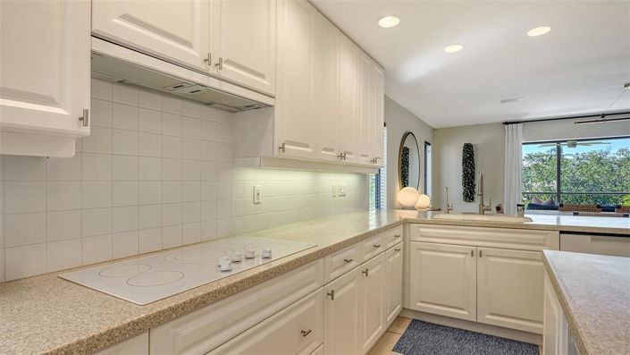 Image No.18-4 Bed Property for sale