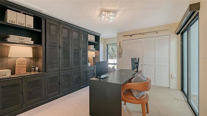 Image No.20-4 Bed Property for sale