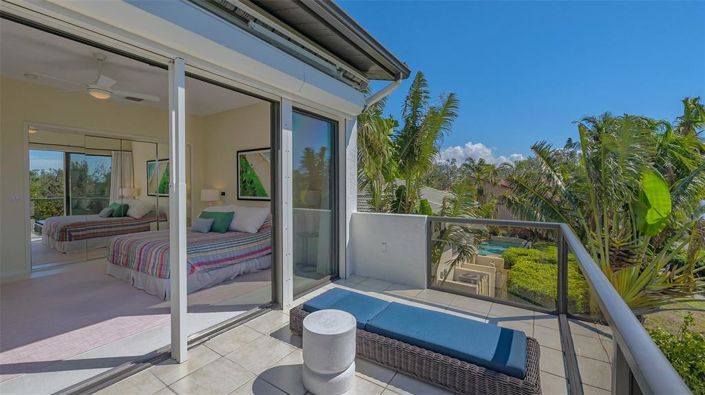 Image No.24-4 Bed Property for sale