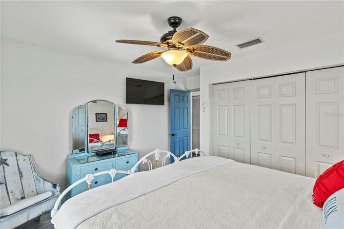 Image No.35-3 Bed Townhouse for sale