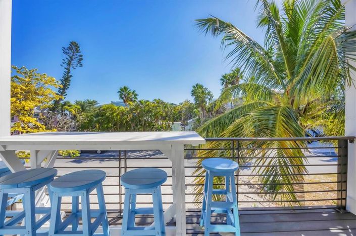 Image No.11-7 Bed Property for sale