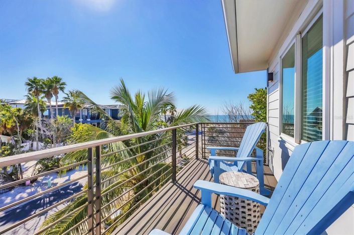 Image No.30-7 Bed Property for sale