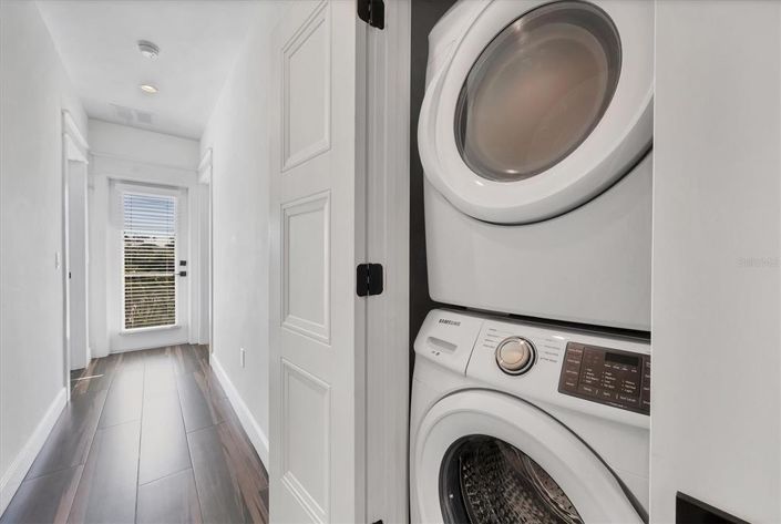 Image No.50-7 Bed Property for sale