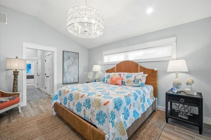 Image No.19-5 Bed Property for sale