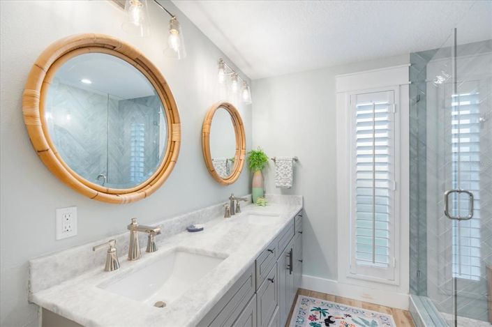 Image No.33-5 Bed Property for sale