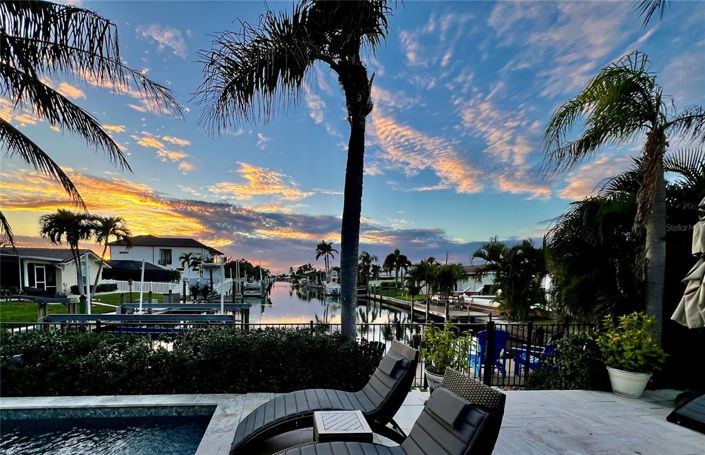 Image No.40-5 Bed Property for sale