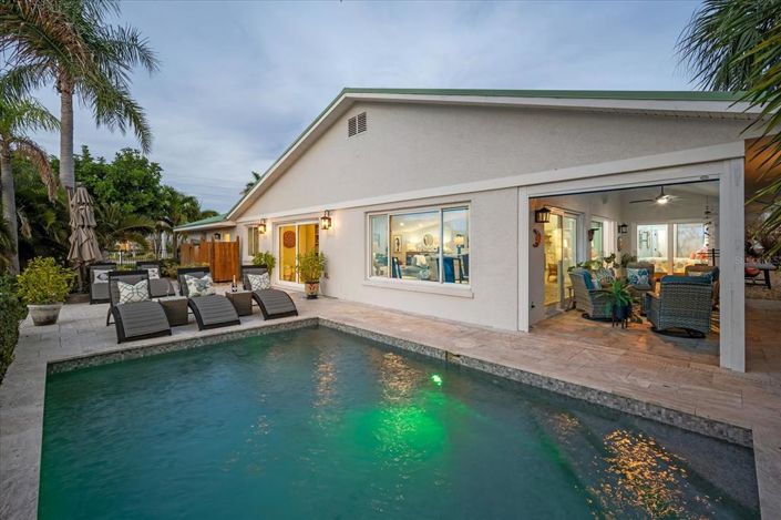 Image No.53-5 Bed Property for sale