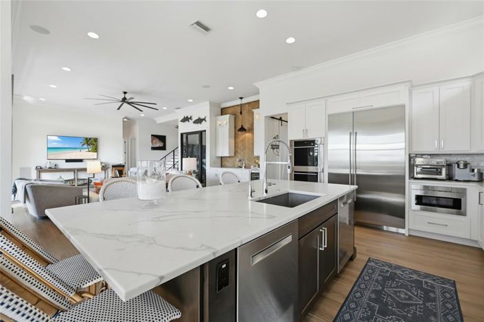 Image No.22-4 Bed Property for sale