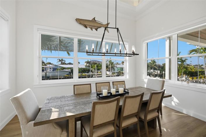 Image No.23-4 Bed Property for sale