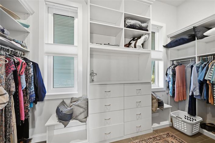 Image No.38-4 Bed Property for sale