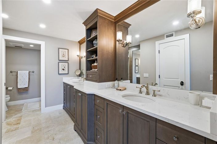 Image No.6-Propriété de 2 chambres à vendre à Sarasota