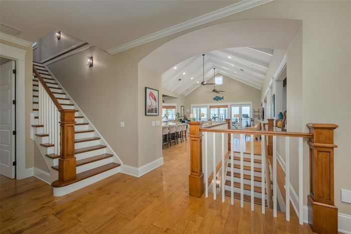 Image No.19-5 Bed Property for sale