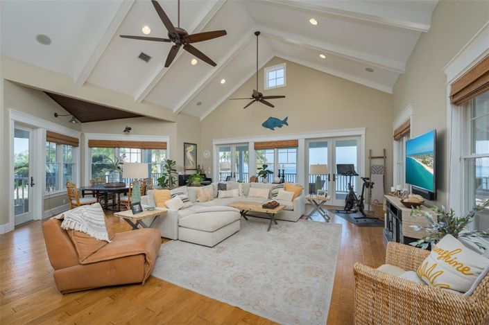 Image No.21-5 Bed Property for sale