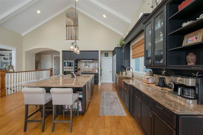 Image No.28-5 Bed Property for sale