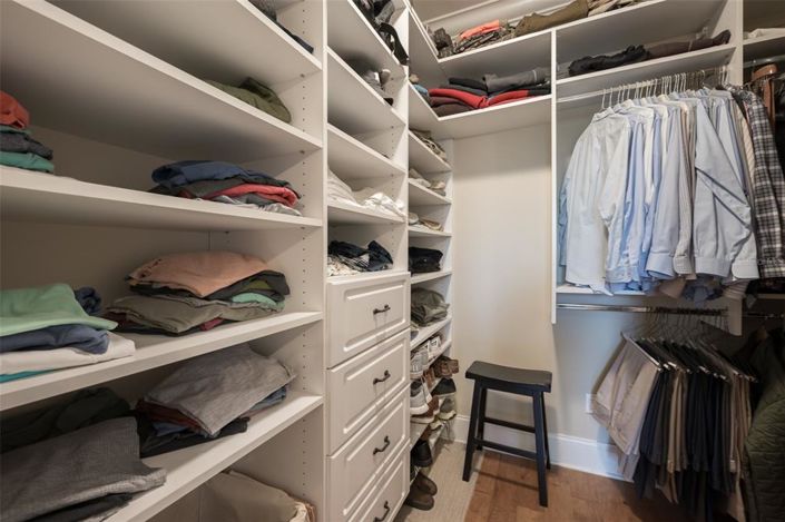 Image No.40-5 Bed Property for sale