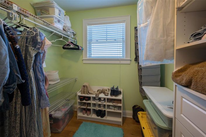 Image No.46-5 Bed Property for sale