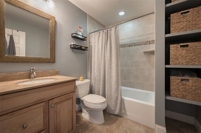 Image No.49-5 Bed Property for sale