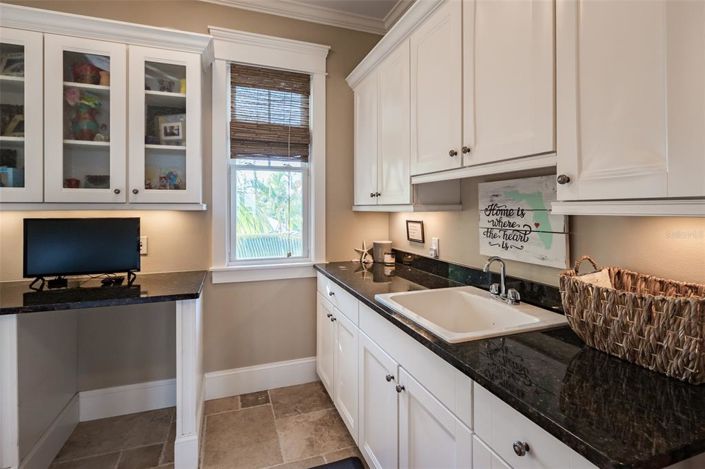 Image No.54-5 Bed Property for sale