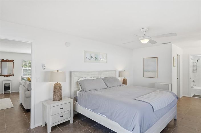 Image No.16-2 Bed Property for sale