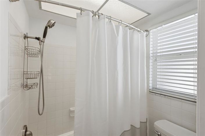 Image No.20-2 Bed Property for sale