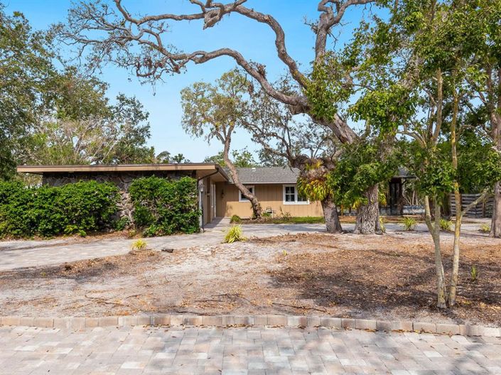 Image No.5-3 Bed Property for sale