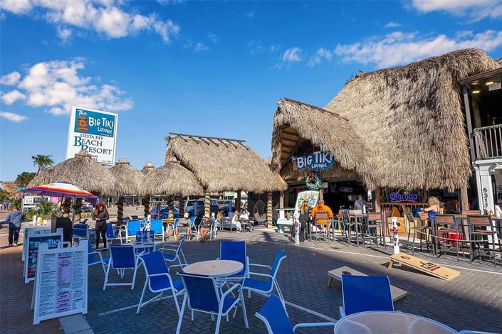 Image No.27-4 Bed Property for sale