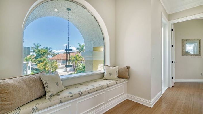 Image No.33-4 Bed Property for sale