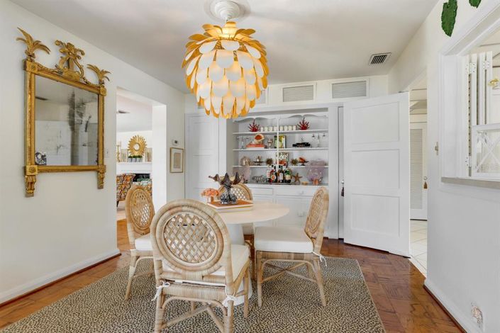 Image No.16-2 Bed Property for sale