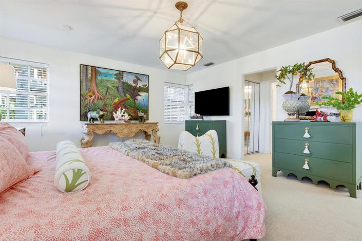 Image No.27-2 Bed Property for sale