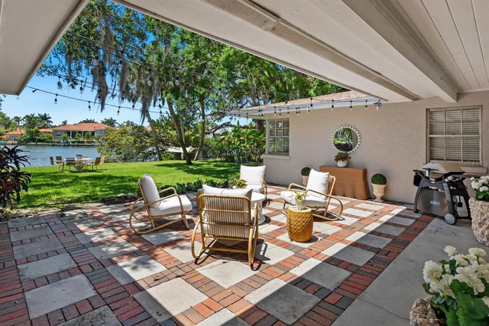 Image No.33-2 Bed Property for sale