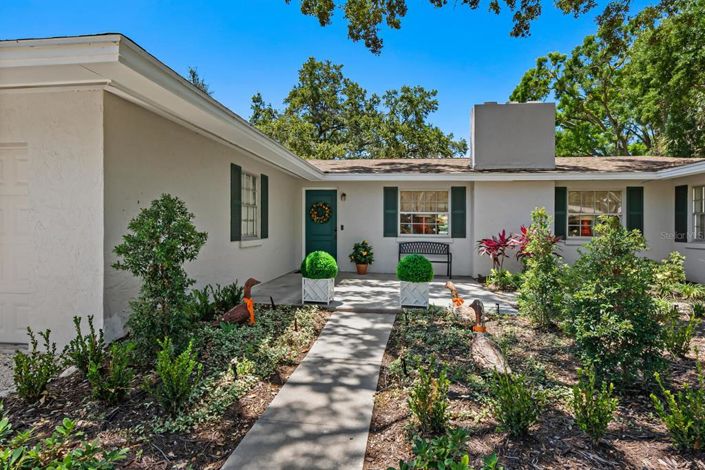 Image No.6-2 Bed Property for sale