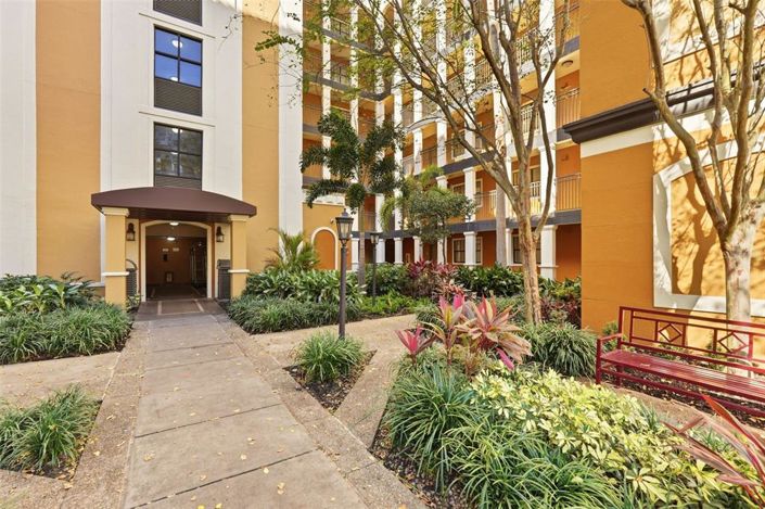 Image No.3-3 Bed Property for sale