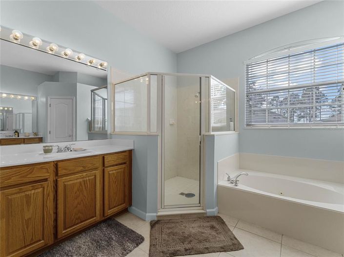 Image No.10-4 Bed Property for sale