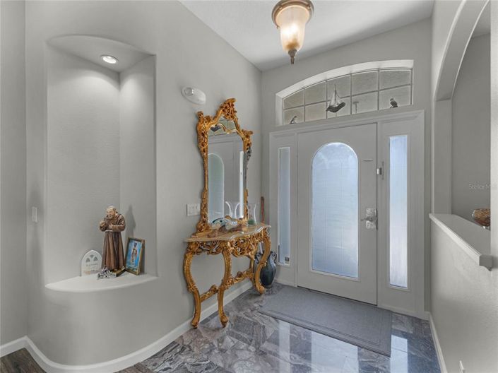 Image No.4-4 Bed Property for sale