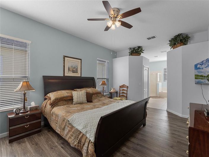 Image No.7-4 Bed Property for sale