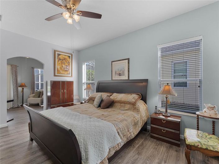 Image No.9-4 Bed Property for sale