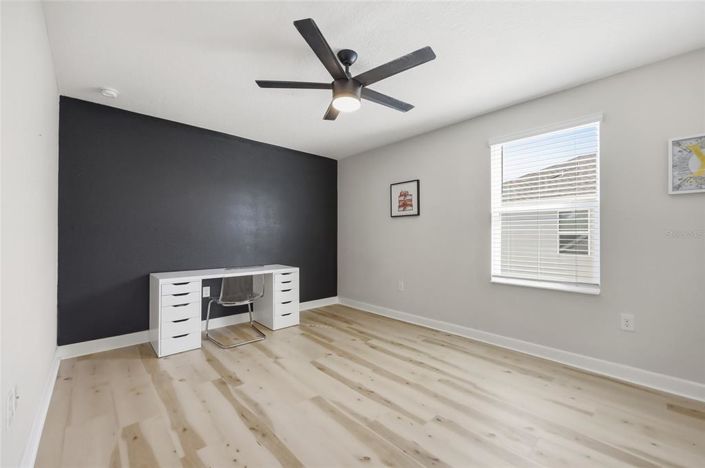 Image No.25-3 Bed Property for sale