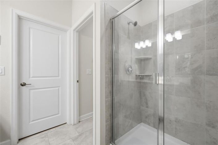 Image No.32-3 Bed Property for sale