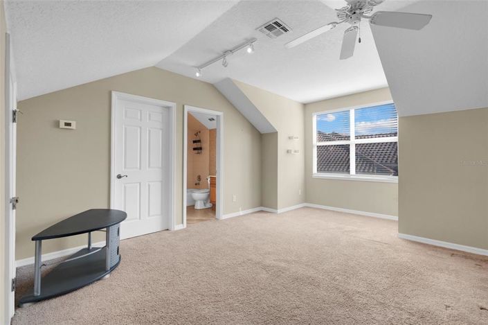 Image No.31-6 Bed Property for sale