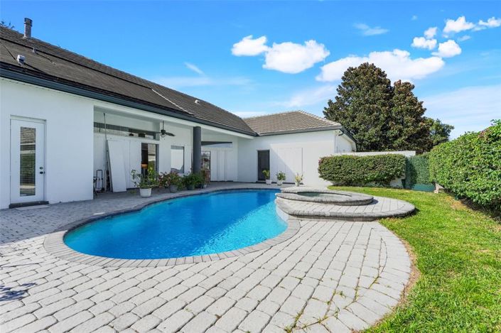 Image No.34-6 Bed Property for sale