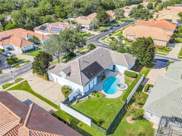 Image No.38-6 Bed Property for sale