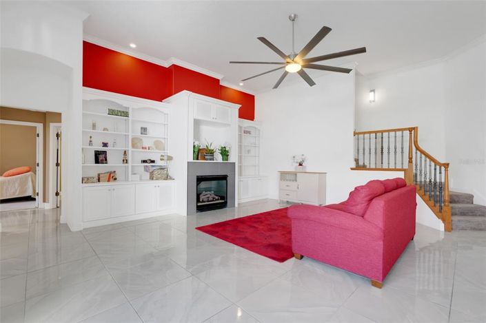 Image No.9-6 Bed Property for sale