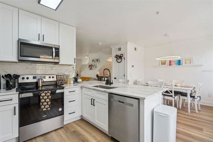 Image No.21-3 Bed Property for sale