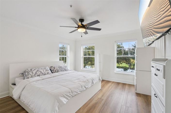 Image No.24-3 Bed Property for sale