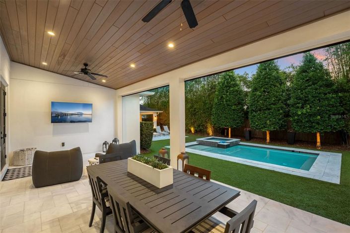 Image No.42-5 Bed Property for sale