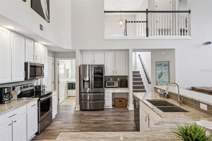 Image No.15-5 Bed Property for sale