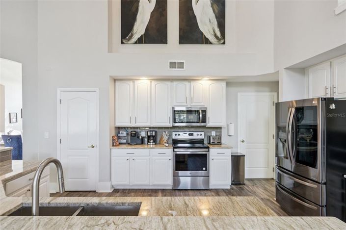 Image No.18-5 Bed Property for sale