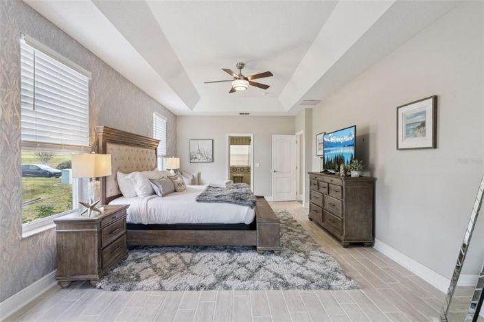 Image No.23-5 Bed Property for sale